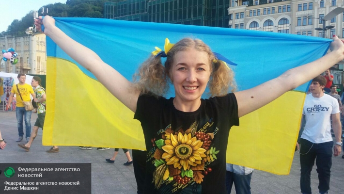 Столп государства: как Порошенко глумится над Конституцией Украины