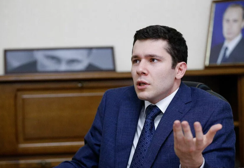 Безформата алиханов. Омар алиханов. Алиханов лето 2022. Портрет алиханова. Алиханов альбек асланович.