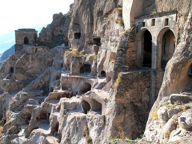 Вардзия — пещерный город царицы Тамары поездка,путешествие