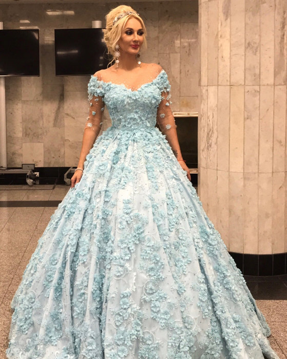 Восхитительное платье превратило ведущую Леру Кудрявцеву в диснеевскую принцессу