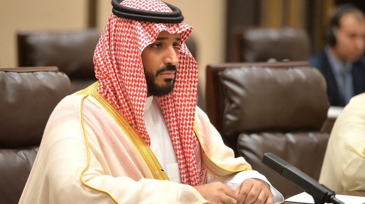 На двух стульях: как Саудовская Аравия поворачивается в сторону России