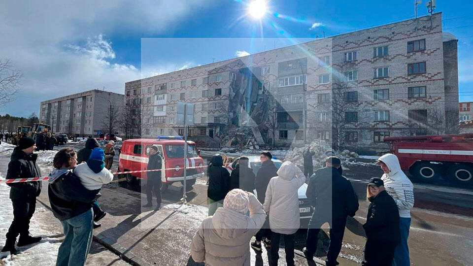 Сотрудники МЧС завершили разбор завалов на месте обрушения дома в Печоре