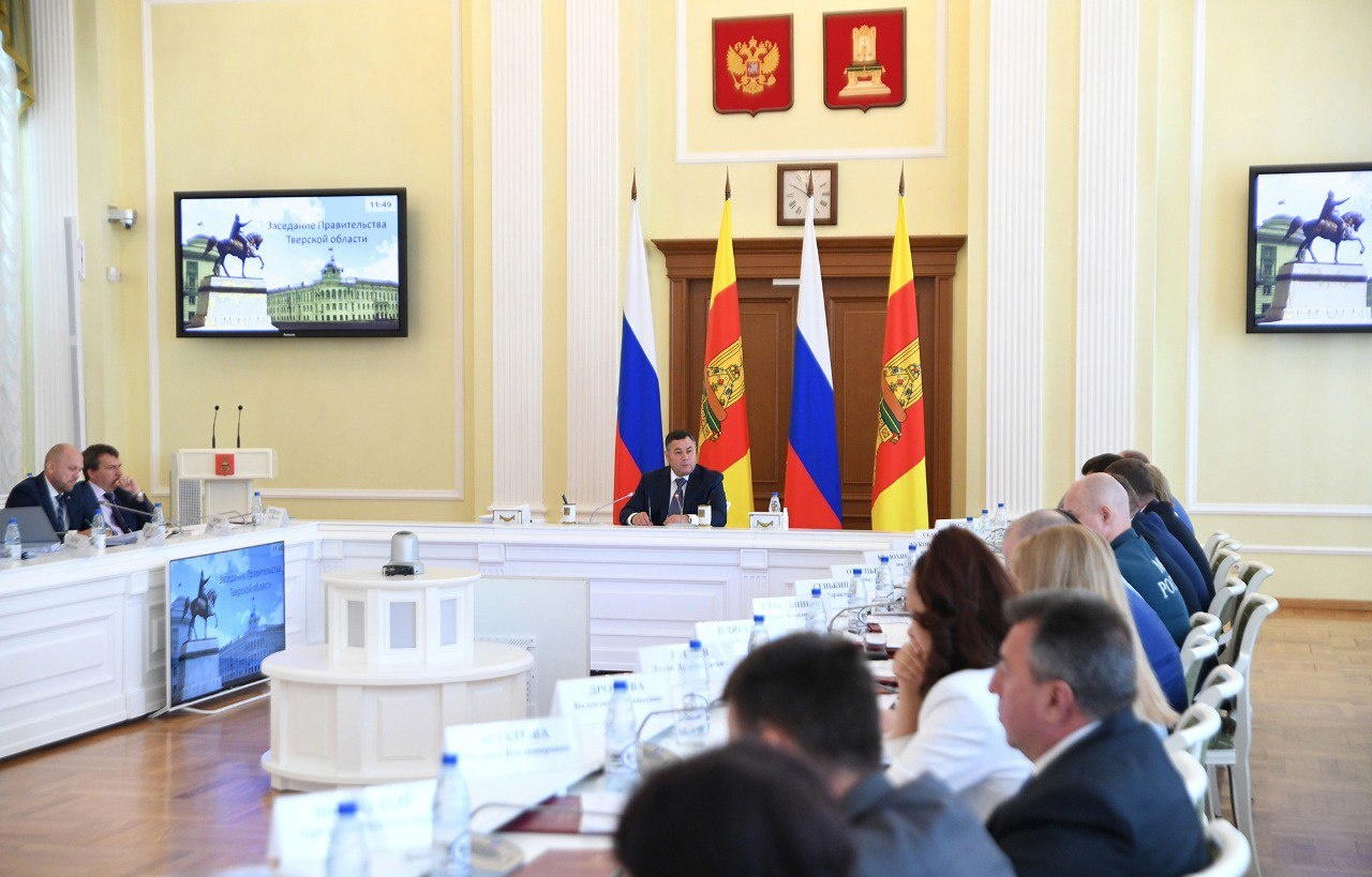 На заседании Правительства Тверской области обсудили ремонт региональных дорог