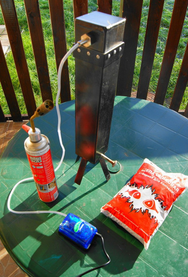 Самодельный генератор холодного дыма для копчения Самодельный генератор холодного дыма для копчения самоделкин