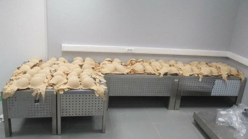 В чемодане пассажира, летевшего из Екатеринбурга в Китай, нашли 14 кг лифчиков