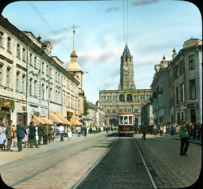 Редчайшие снимки цветной Москвы 1931 года в цвете (77 фото)