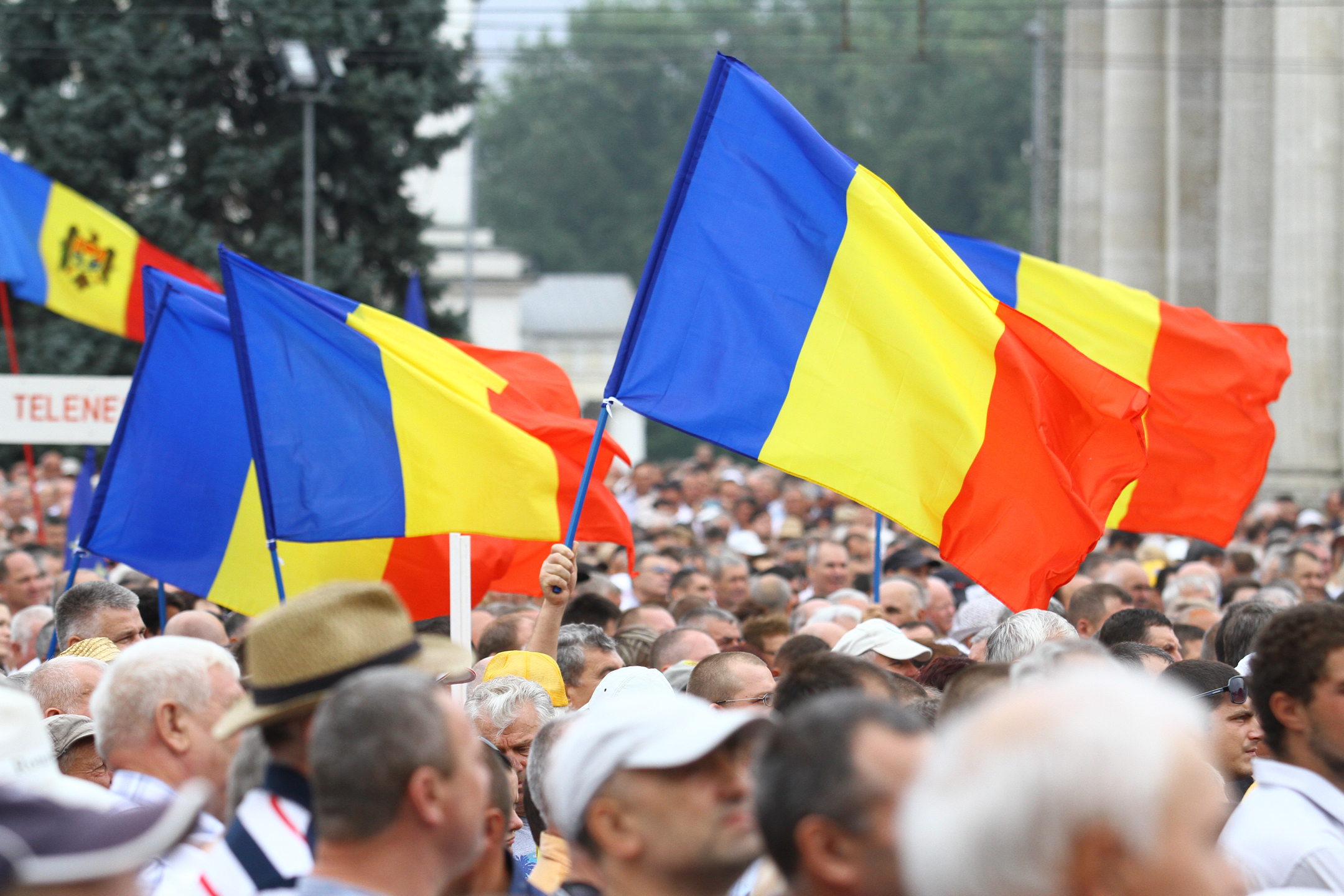 Молдавия входит. Политики Молдовы фото. Moldova political regime.