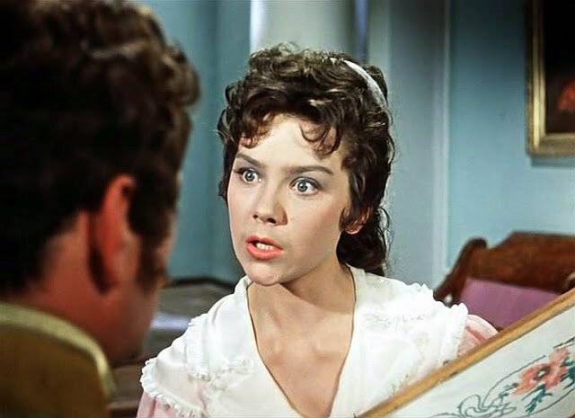 История униформы. Начало форменного разноцветья…