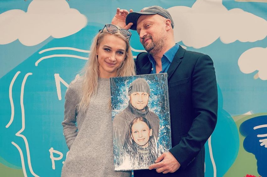 Таинственный отец не пришел на выписку Марии Порошиной с сыном из роддома Таинственный отец не пришел на выписку Марии Порошиной с сыном из роддома