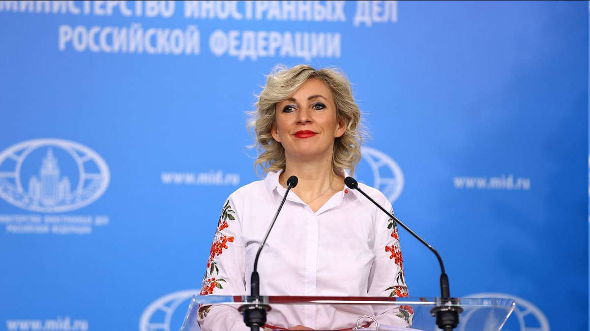 Захарова сравнила страны Запада с «бегущими от ладана чертями»