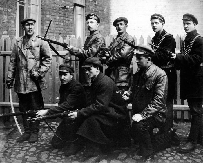 Вот почему униформой бойцов НКВД стали кожаные куртки 