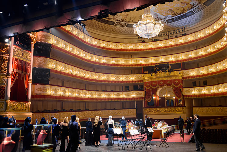 Светлана Бондарчук, Полина Киценко и другие на необычной выставке ювелирного бренда Светлана Бондарчук, Полина Киценко и другие на необычной выставке ювелирного бренда Звезды,Новости о звездах