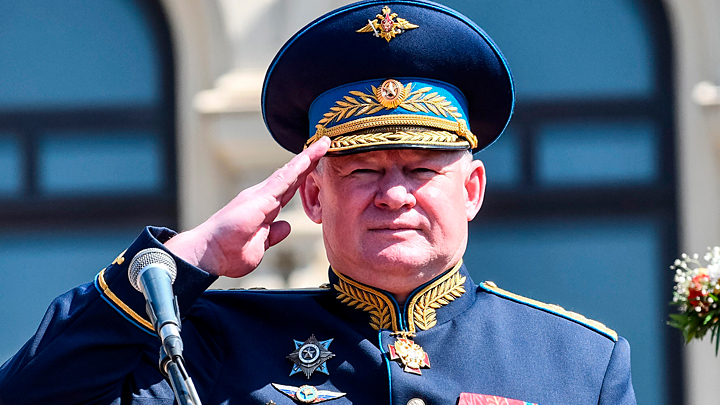 "ВЕЖЛИВЫЕ ЛЮДИ" СЕРДЮКОВА: СИЛЫ РОССИИ В КАЗАХСТАНЕ ВОЗГЛАВИЛ ГЕРОЙ ОПЕРАЦИИ В КРЫМУ. СОВПАДЕНИЕ?