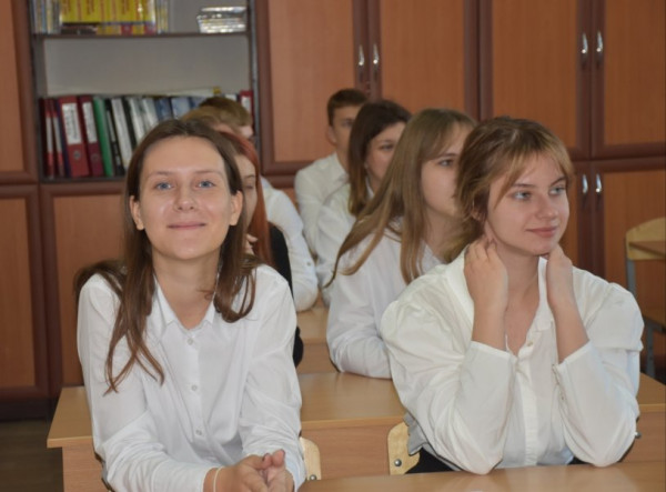 Школьникам рассказали об истории создания песни «Легендарный Севастополь»