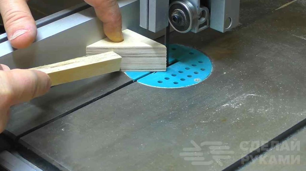 Угловая струбцина из подручных материалов самоделкин