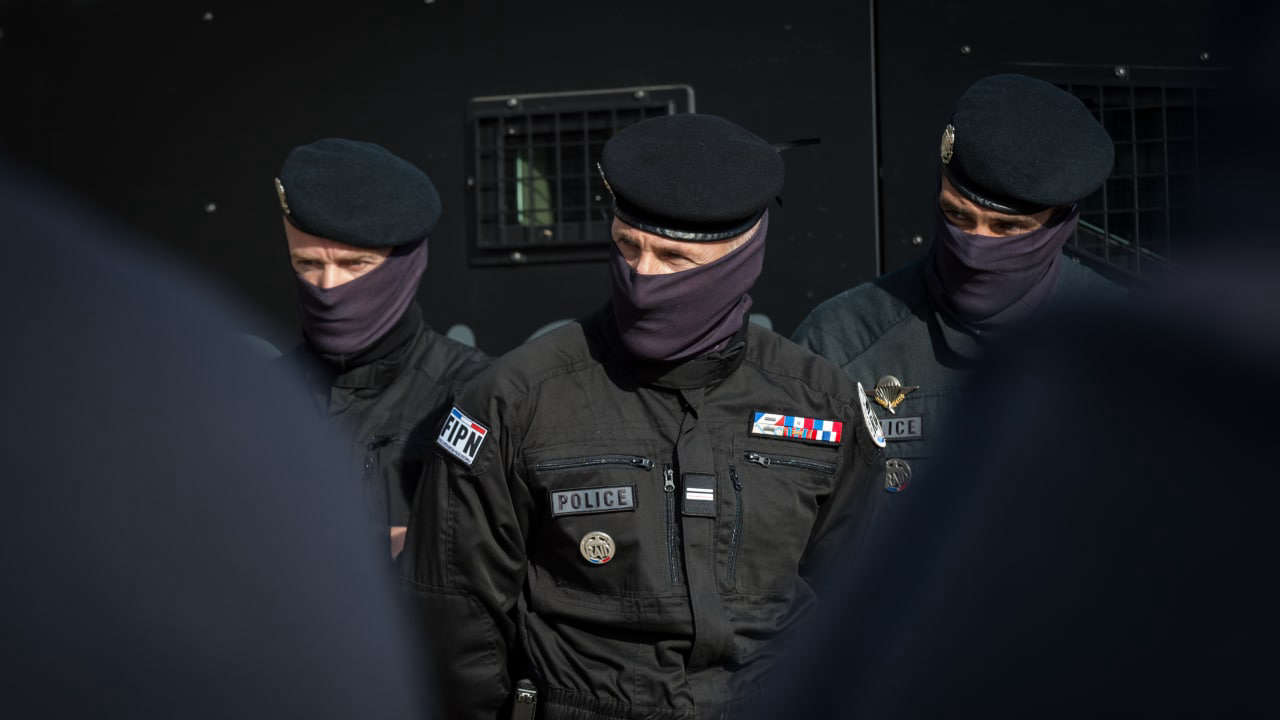 Во Франции мужчина выдавал себя за игрока «ПСЖ» ради бесплатной ночи в отеле