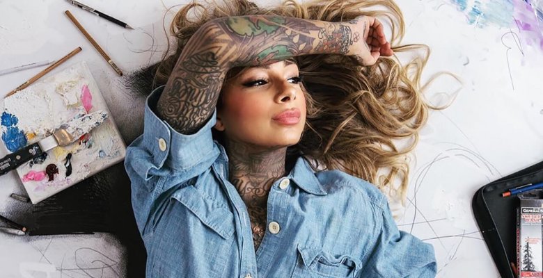 Украшают ли татуировки женское тело?