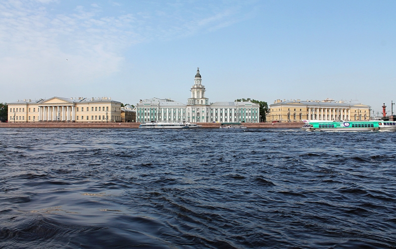 Экскурсия «Питер с воды» может открыть вам необычные виды города