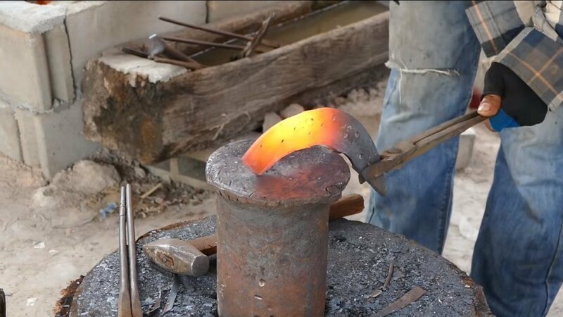 Массивный нож 