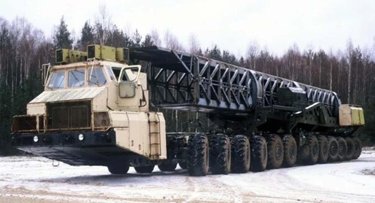 МАЗ 7907: шасси, созданное в СССР, в котором было уникально все