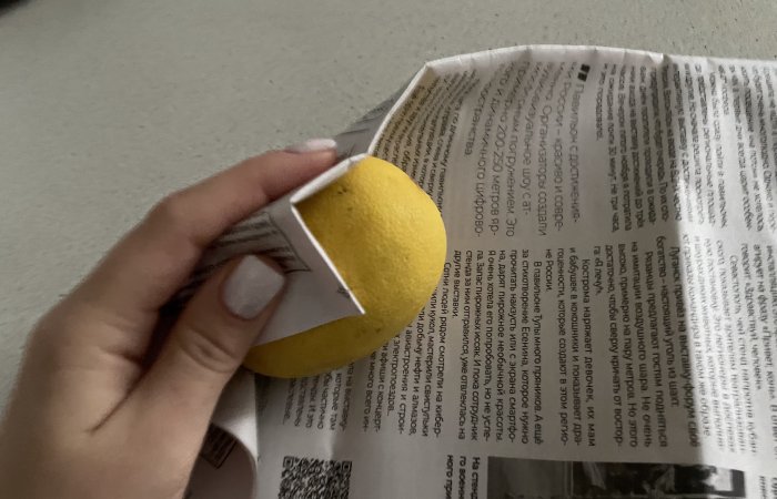 Для чего лимон оборачивать газетой, а яйца хранить в морозилке: 7 удивительных хитростей на каждый день быт,домашнее хозяйство,лайфхаки