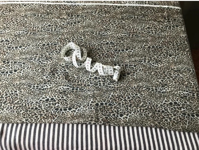 Как кроить шелк, чтобы он не скользил