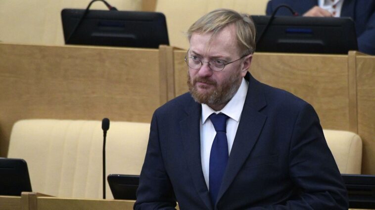 Милонов призвал приостановить депутатский иммунитет Рашкина для проверки инцидента с лосем