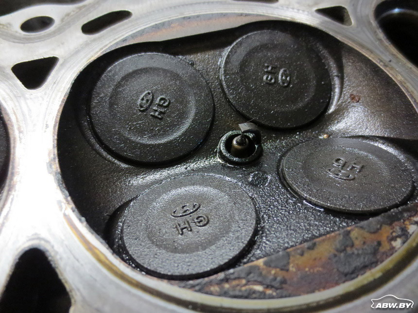 Плохо, что распредвал не резиновый, но еще хуже, когда масло грязное Плохо, что распредвал не резиновый, но еще хуже, когда масло грязное автомастерская,распредвал,ремонт,советы