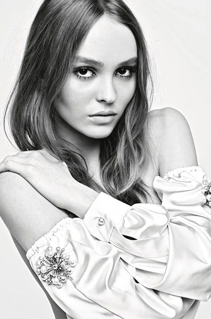 От Катрин Денев до Лили-Роуз Депп: 20 муз Chanel frontrowonly,Новости красоты