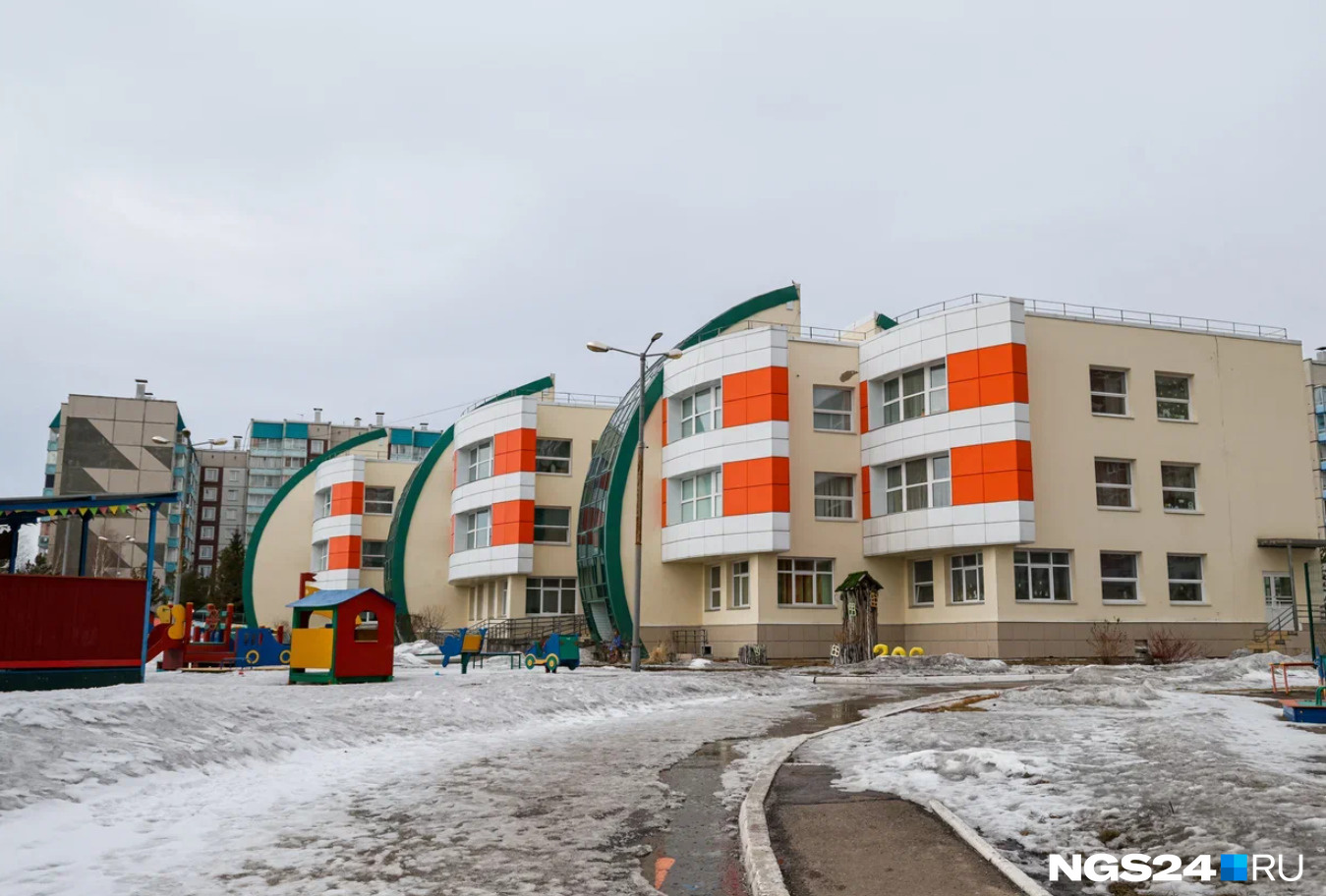 В красноярских детских садах проходят массовые эвакуации