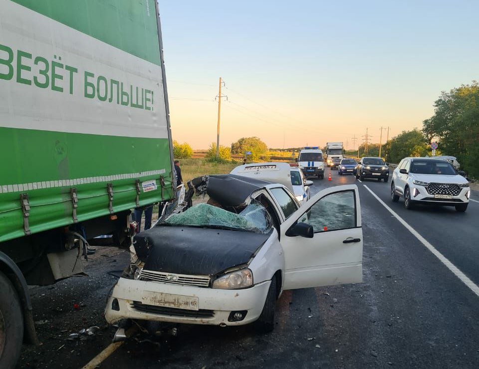 Число погибших в аварии с грузовиком в Самарской области увеличилось до трех