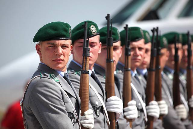 Служба и боевое применение немецкой магазинной винтовки Mauser 98k после окончания Второй мировой войны Служба и боевое применение немецкой магазинной винтовки Mauser 98k после окончания Второй мировой войны оружие