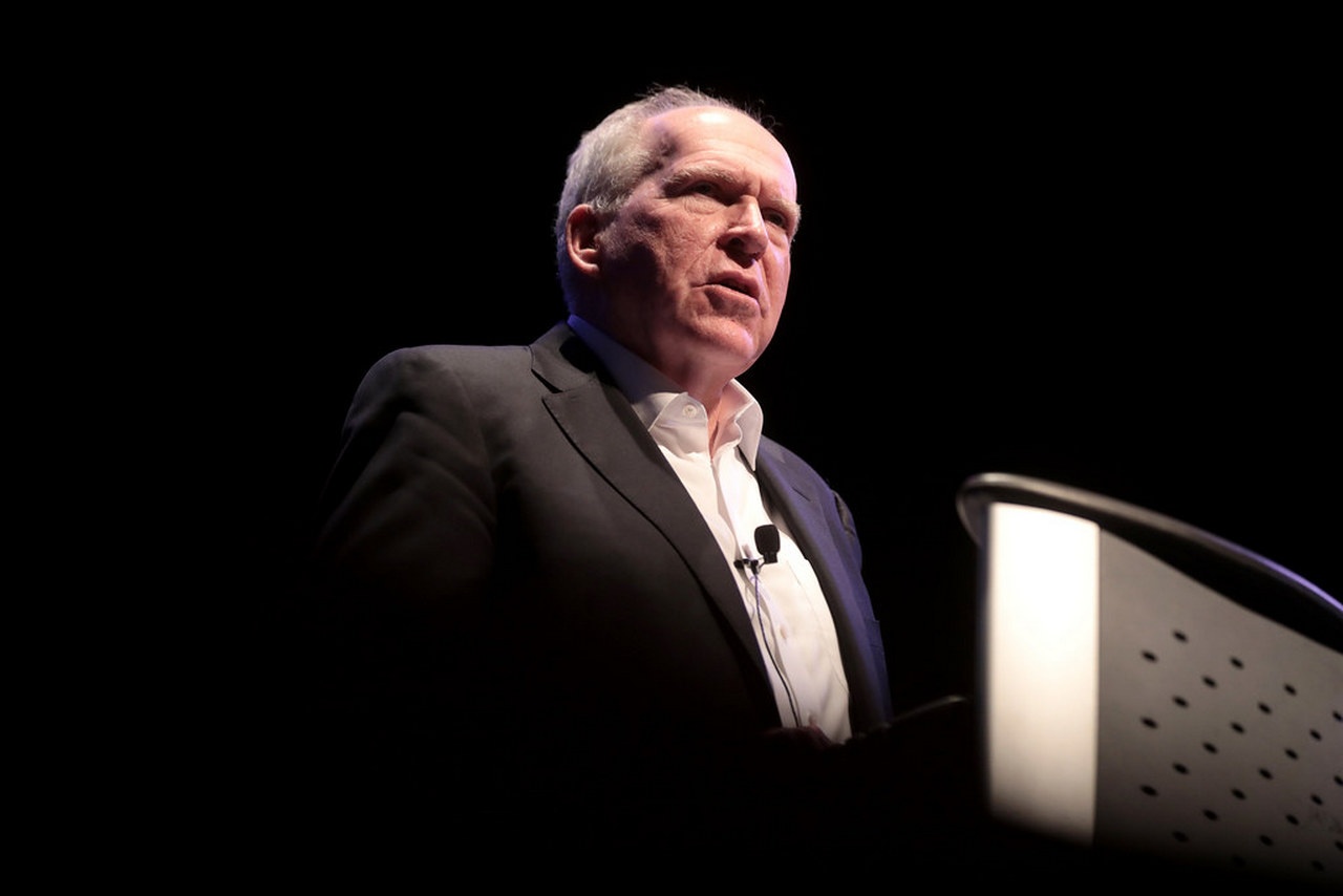 Бывший директор ЦРУ Джон Бреннан теперь под следствием ФБР.