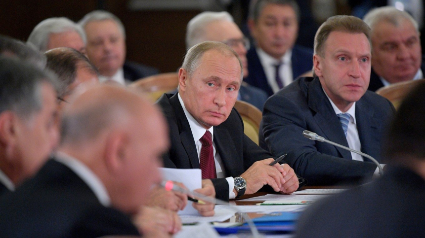 Президент России Владимир Путин назвал практику санкционных списков глупой и недопустимой 