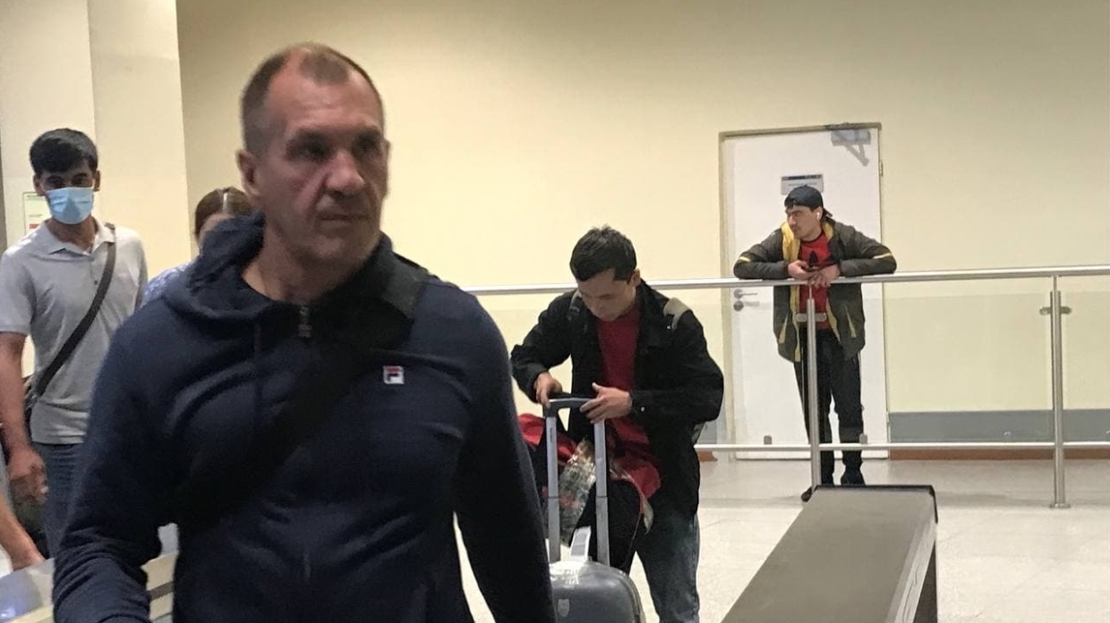Максим Шугалей вернулся из Афганистана в Россию
