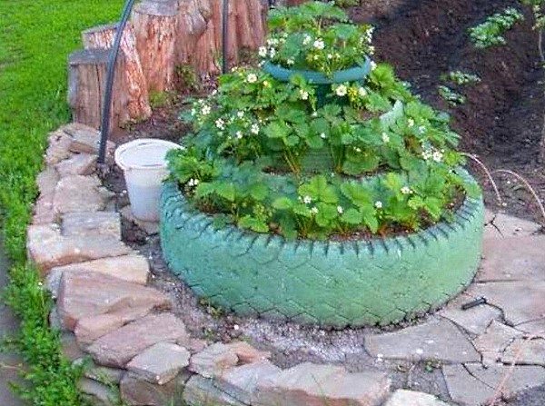 Как сделать клумбу из шин своими руками Как сделать клумбу из шин своими руками идеи
