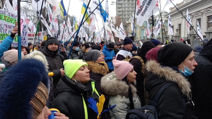 Украинские власти пойдут на формальные уступки, чтобы немного сгладить настроения протестующих