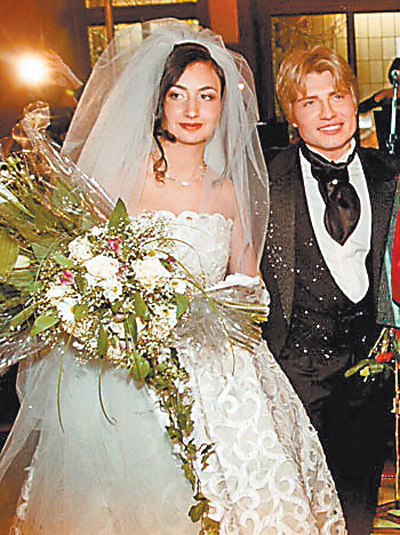 Как, где и с кем сейчас живет подросший и единственный сынок Коли Баскова Как, где и с кем сейчас живет подросший и единственный сынок Коли Баскова