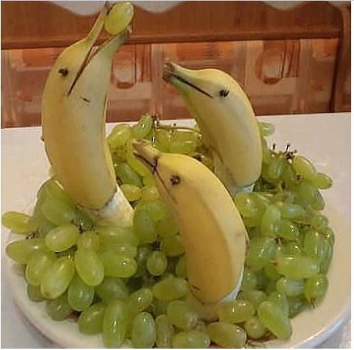 This is a great idea for summer birthdays, beach days, pool parties or just as a fun snack. Thank you to our friends at Discover more @ Home Decorating