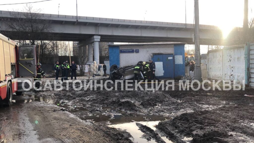 В аварии с каршерингом на востоке Москвы погибли два пассажира