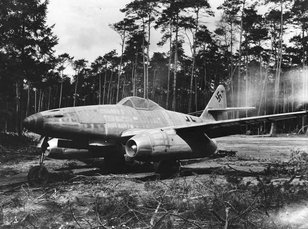 Реактивный самолет Messerschmitt Me.262, 1945 год PhotoQuest/Getty Images