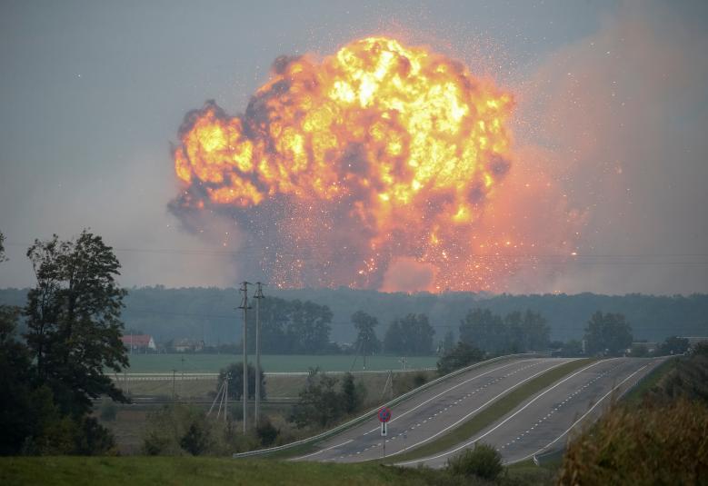 Пожар на складе боеприпасов в Калиновке