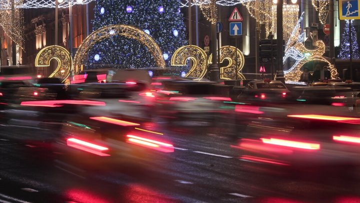 ПРОНЬКО: РУБЛЬ В 2023 ГОДУ БУДУТ "МОЧИТЬ" И ДЕВАЛЬВИРОВАТЬ