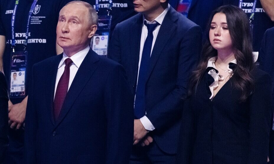    Винер: Путин показал своим жестом, что никто не может обидеть Валиеву. Фото: Global Look Press