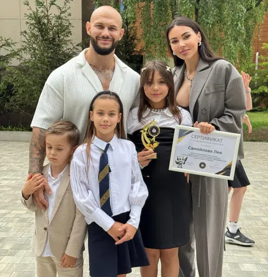 «Как вам такое, господа?»: Самойлова устала от работы, а подписчики советуют сменить профессию