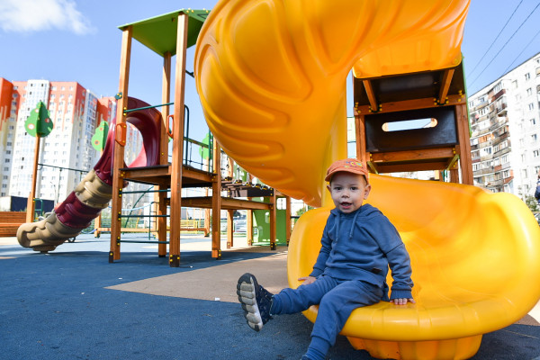 В самом большом районе Севастополя появятся появятся пять обновленных детских площадок