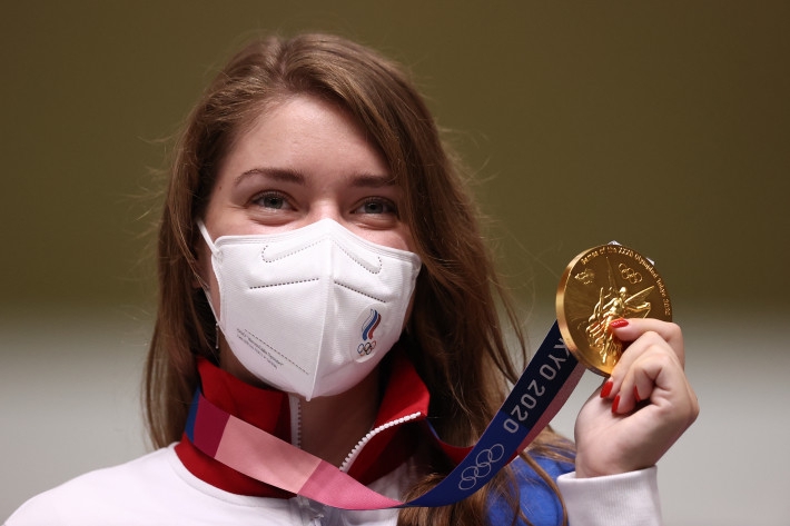 «Победа!»: Губерниев восхитился первым российским золотом на ОИ в Токио Спорт