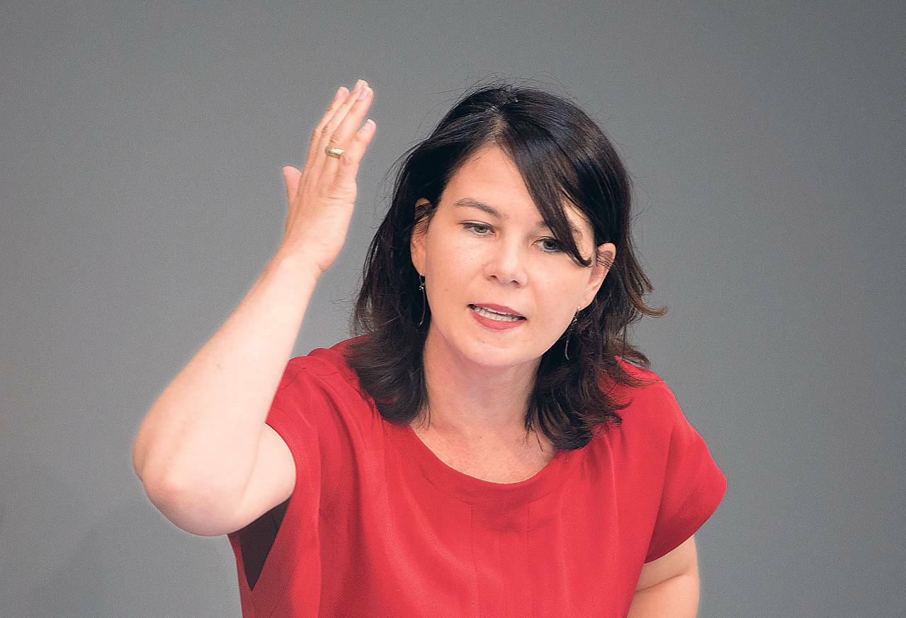 Саммит НАТО: Запад прекращает кривляться и открыто называет Россию врагом Саммит НАТО: Запад прекращает кривляться и открыто называет Россию врагом геополитика