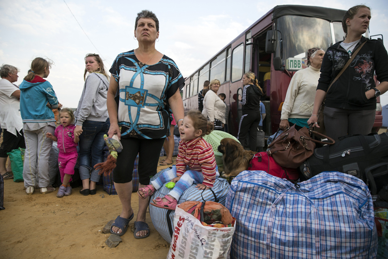Переселенцы это. Вынужденные переселенцы. Русские беженцы. Беженцы с Украины. Беженцы и вынужденные переселенцы.