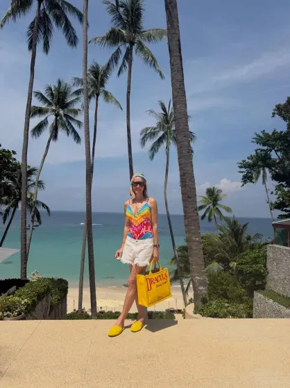 Круизы, бикини и выставки: где и как отдыхают Ксения Собчак, Кристина Романова с детьми, Виктория Лопырёва, Екатерина Климова и жена миллионера Инесса Шевчук Мухина, Ирина, дочерьюЕкатерина, Елена, Самойлова, Шевчук, Климова, Бондаренко, дочерьми, гуляет, Доронина, Инессы, Ксения, ШевчукФото, Кристина, Романова, ШевчукИнесса, Оксана, Расковалова, РомановаКристина